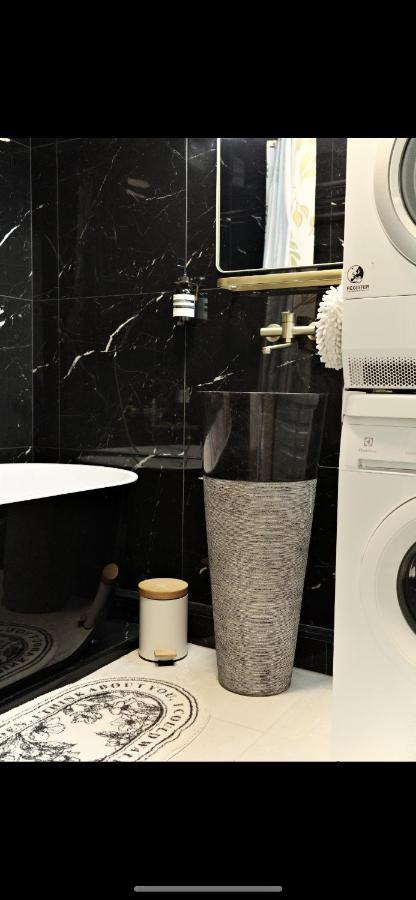 Rose Blossom Apartment In Paris Vanves Extérieur photo