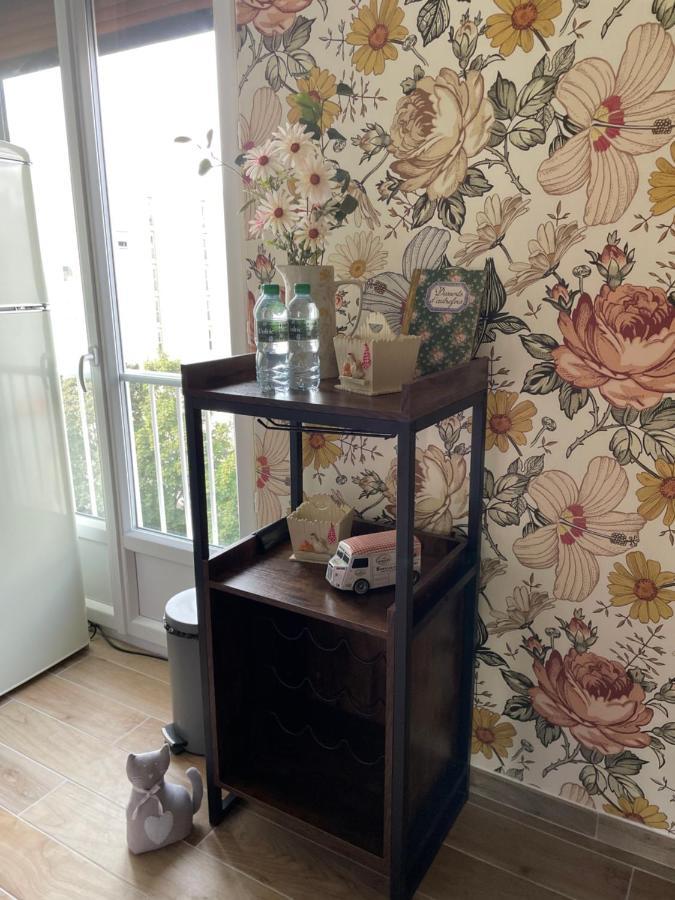 Rose Blossom Apartment In Paris Vanves Extérieur photo